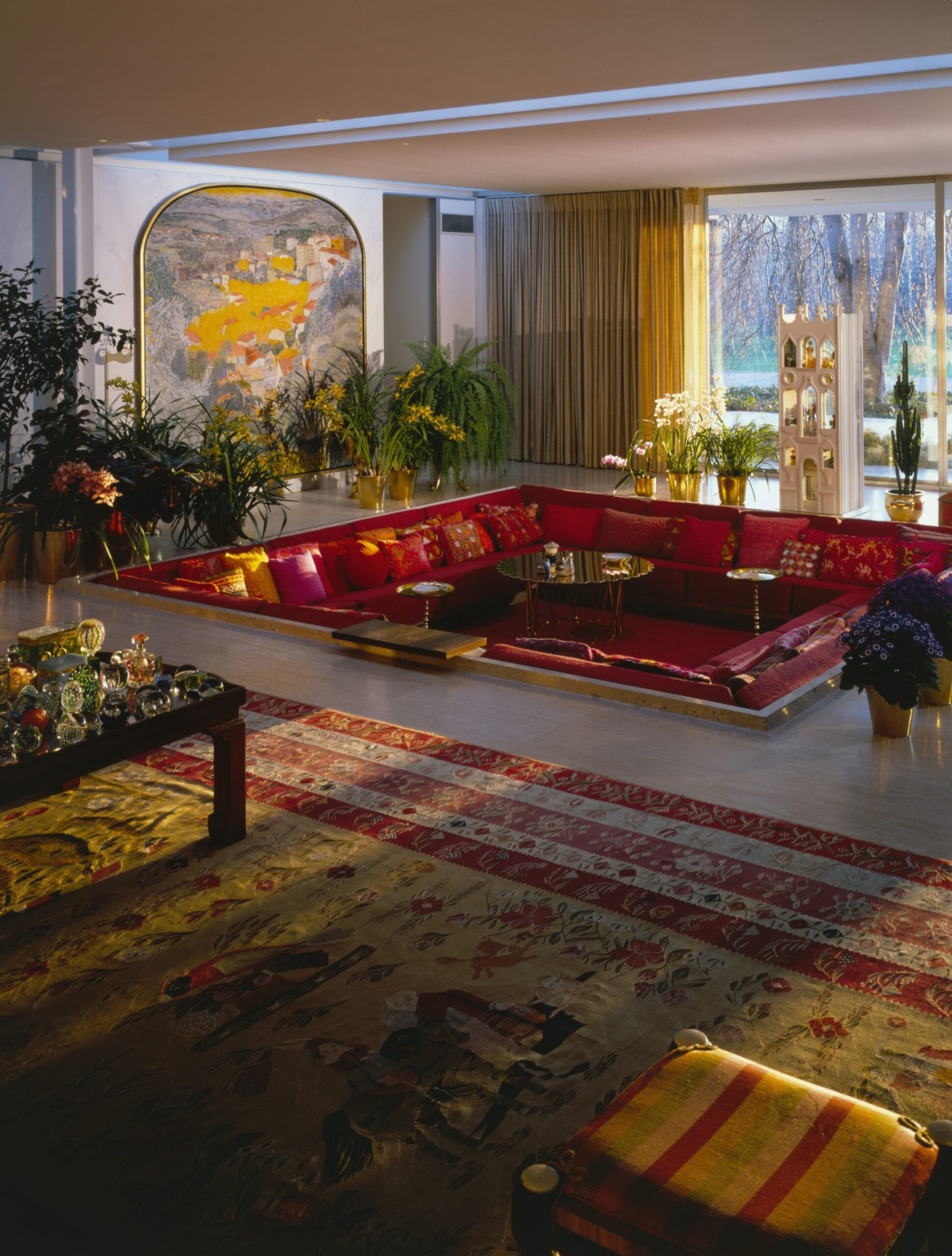 Image of a beautifully staged living room ready for sale